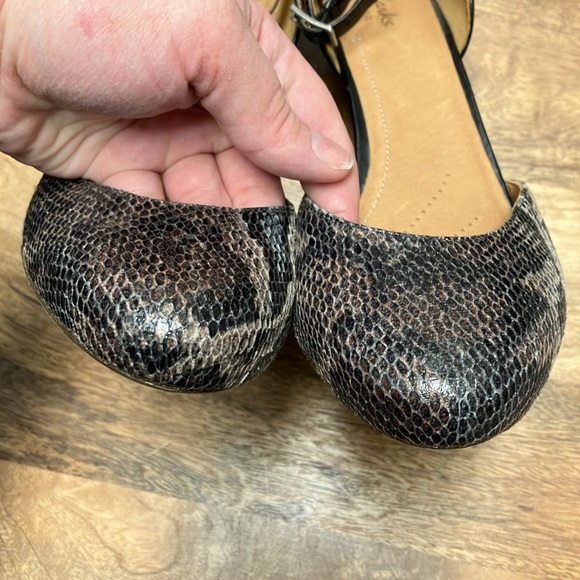 Clark’s Artisan Snakeskin Animal Print Wedges - Picture 14 of 16